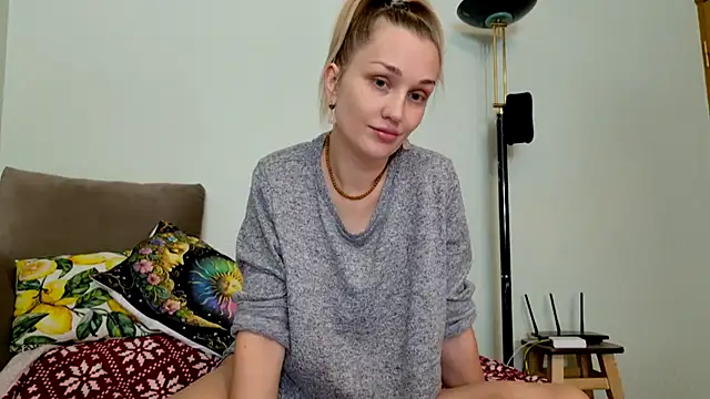 ModelEva online show from 11/29/25, 11:24