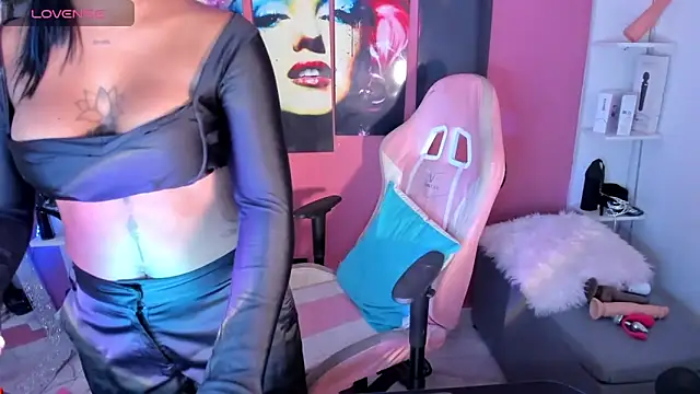 Snapshot of valensure chatting on 01/15/25, 11:40 valensure online show from 01/15/25, 11:40