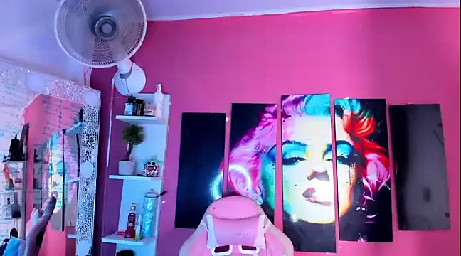 Snapshot of valensure chatting on 01/24/25, 11:56 valensure online show from 01/24/25, 11:56