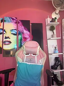 Snapshot of valensure chatting on 01/31/25, 04:03 valensure online show from 01/31/25, 04:03