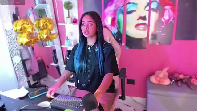 Snapshot of valensure chatting on 02/08/25, 02:15 valensure online show from 02/08/25, 02:15