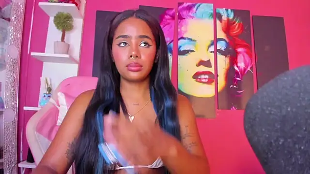 Snapshot of valensure chatting on 02/14/25, 03:11 valensure online show from 02/14/25, 03:11