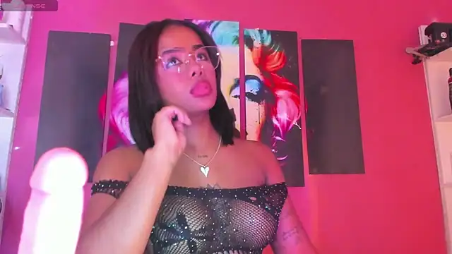 Snapshot of valensure chatting on 03/18/25, 10:37 valensure online show from 03/18/25, 10:37