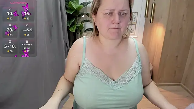 Snapshot of ScarlettSoft chatting on 12/10/24, 05:39 ScarlettSoft online show from 12/10/24, 05:39