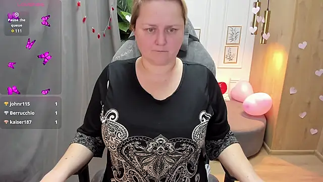 Snapshot of ScarlettSoft chatting on 02/18/25, 12:06 ScarlettSoft online show from 02/18/25, 12:06