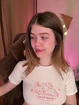 Snapshot of AmberIIey chatting on 09/24/25, 06:33 AmberIIey online show from 09/24/25, 06:33