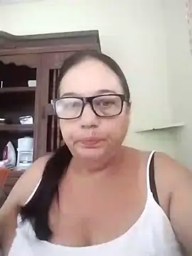 Snapshot of catdool chatting on 01/12/25, 12:23 catdool online show from 01/12/25, 12:23
