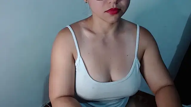 Snapshot of lizbodu chatting on 12/19/24, 10:00 lizbodu online show from 12/19/24, 10:00