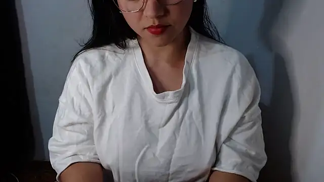 Snapshot of lizbodu chatting on 03/15/25, 11:06 lizbodu online show from 03/15/25, 11:06