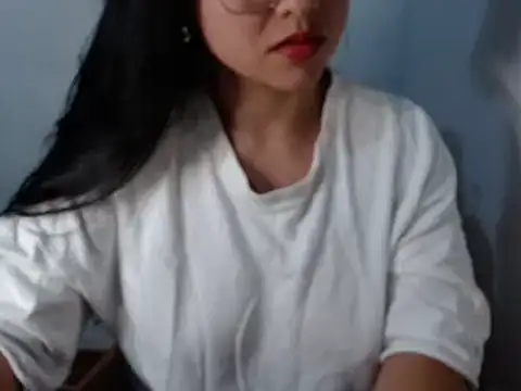 Snapshot of lizbodu chatting on 03/16/25, 03:04 lizbodu online show from 03/16/25, 03:04