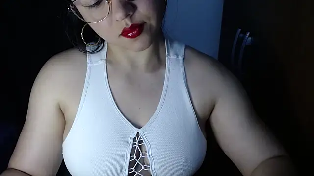 Snapshot of lizbodu chatting on 06/04/26, 10:16 lizbodu online show from 06/04/26, 10:16