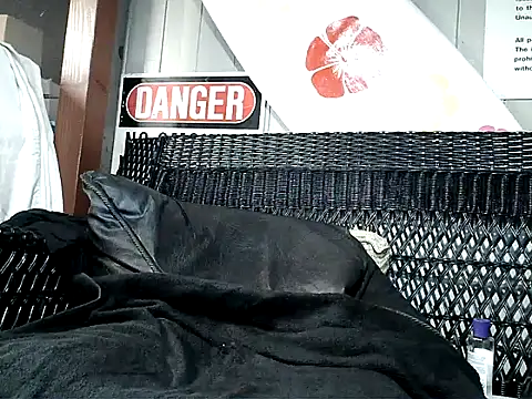 HungHawaiian808xh online show from 11/16/25, 08:03