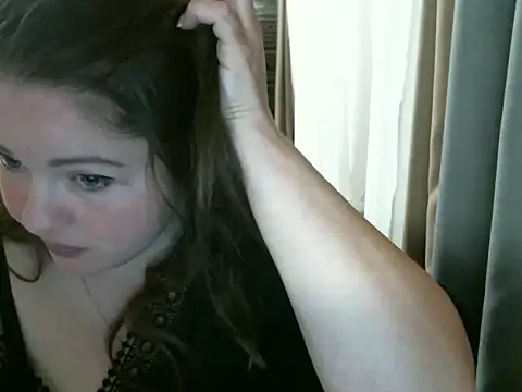 cute  cherry online show from 02/14/25, 04:41