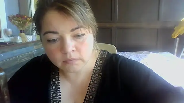 cute  cherry online show from 07/01/26, 07:10