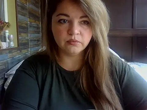 cute  cherry online show from 07/17/26, 07:48