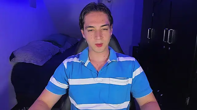 Alex smith00 online show from 09/11/25, 11:38