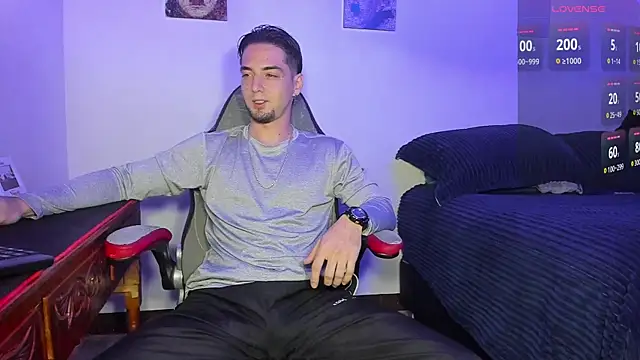 Alex smith00 online show from 10/12/25, 10:31