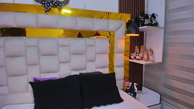 bigass monic online show from 03/07/25, 02:57