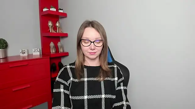 Cookie zoe online show from 10/17/25, 06:49