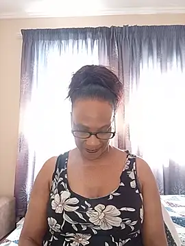 Snapshot of Hotgrannyx chatting on 06/24/26, 10:47 Hotgrannyx online show from 06/24/26, 10:47
