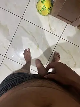 Snapshot of cf27 chatting on 02/17/26, 04:31 cf27 online show from 02/17/26, 04:31