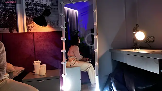 SofiaFoster  online show from 02/19/25, 07:59