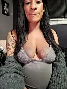 Snapshot of iitsolivia13 chatting on 03/02/25, 09:11 iitsolivia13 online show from 03/02/25, 09:11