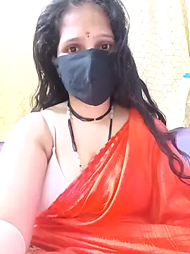 Snapshot of Rising_Smiler chatting on 01/13/25, 05:44 Rising Smiler online show from 01/13/25, 05:44