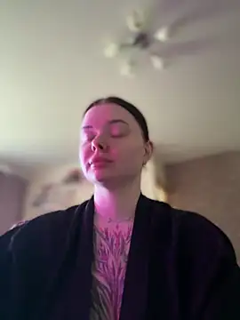 MommyDimitrescu  online show from 05/19/26, 06:09