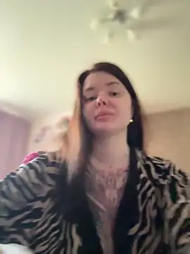 MommyDimitrescu  online show from 05/26/26, 06:31