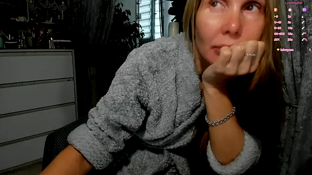 Aurora108 online show from 11/16/25, 06:52