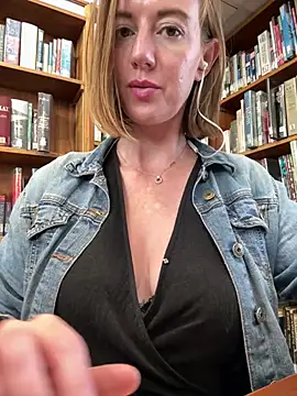 TopsyWilde online show from 01/10/25, 12:36