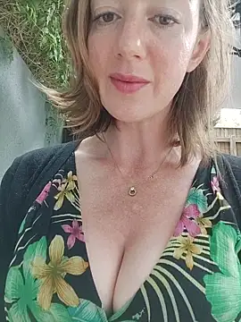 TopsyWilde online show from 01/18/26, 10:41