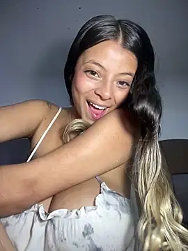 Snapshot of RsellAmb chatting on 03/02/25, 04:50 RsellAmb online show from 03/02/25, 04:50