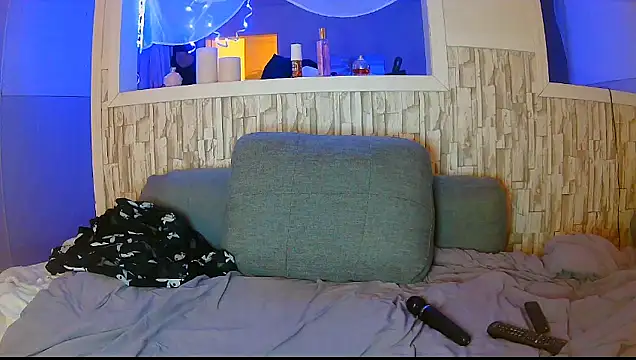 Mila Ferrara online show from 01/08/25, 08:06