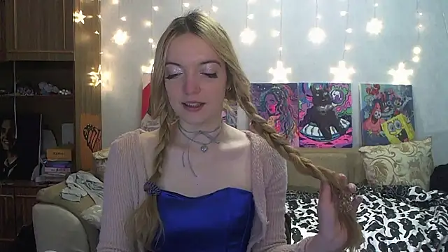 SecretSophia online show from 01/01/25, 12:00