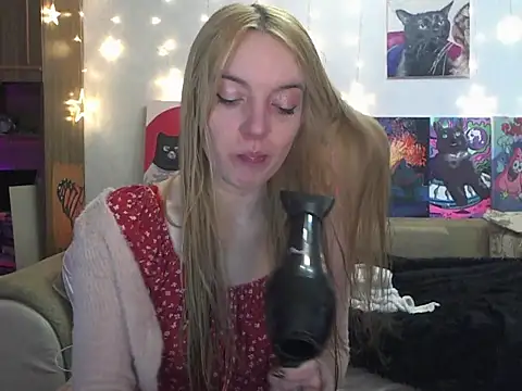 SecretSophia online show from 03/21/25, 04:29