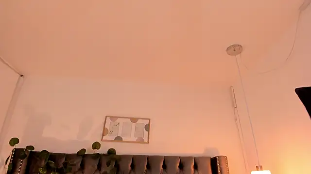 Kim Blane online show from 12/29/24, 10:23