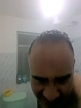 Snapshot of PhillDrake11 chatting on 10/01/25, 03:01 PhillDrake11 online show from 10/01/25, 03:01