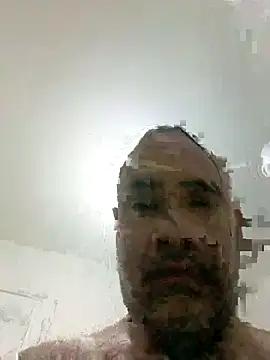 Snapshot of PhillDrake11 chatting on 10/23/25, 03:28 PhillDrake11 online show from 10/23/25, 03:28