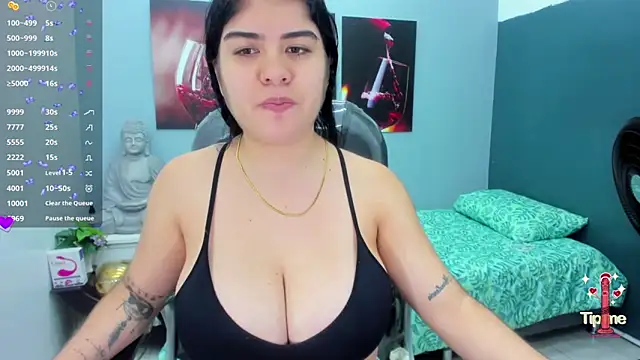 pearl weet online show from 03/12/25, 05:38