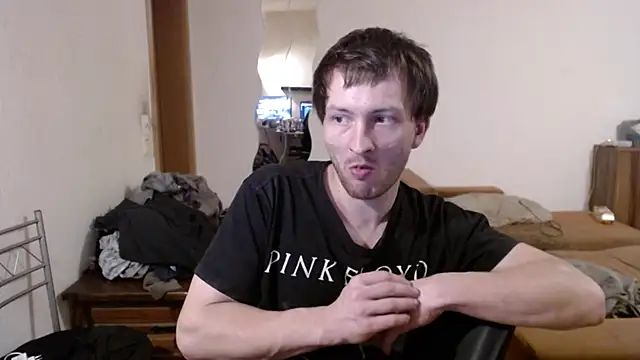 sexymann92 online show from 10/28/25, 12:30