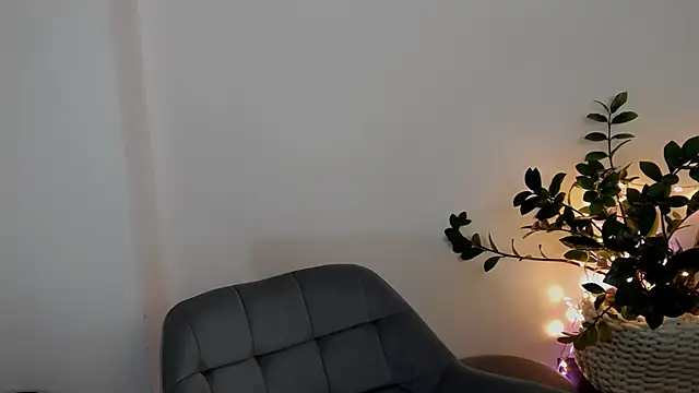 Snapshot of Xentthia chatting on 11/03/25, 08:59 Xentthia online show from 11/03/25, 08:59