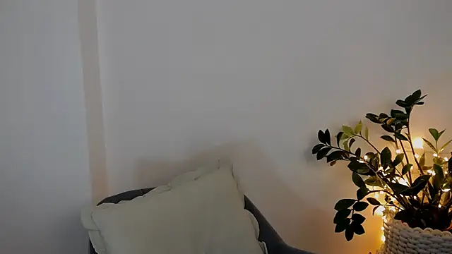 Xentthia online show from 03/27/26, 03:45