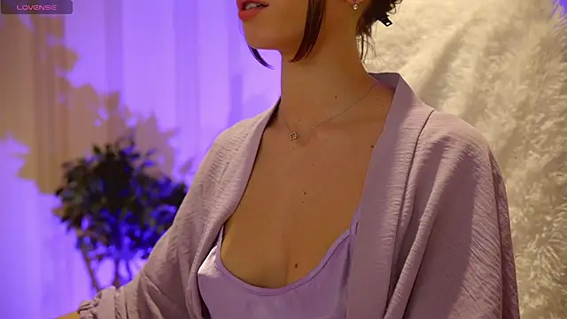 Danielle Thomas online show from 02/26/25, 12:03