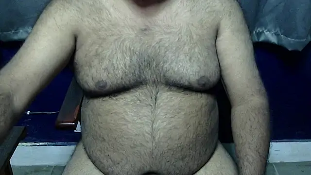 hairysubcub 70 online show from 12/15/25, 04:44