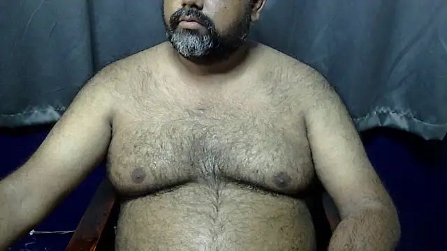 Snapshot of hairysubcub_70 chatting on 05/29/26, 06:00 hairysubcub 70 online show from 05/29/26, 06:00