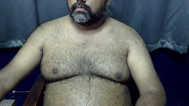 Snapshot of hairysubcub_70 chatting on 05/31/26, 05:59 hairysubcub 70 online show from 05/31/26, 05:59