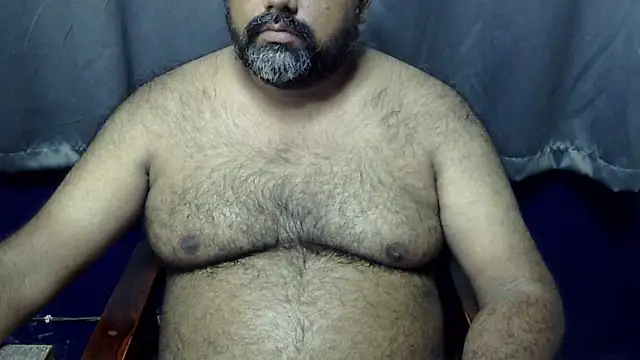 Snapshot of hairysubcub_70 chatting on 06/02/26, 06:59 hairysubcub 70 online show from 06/02/26, 06:59