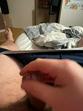 Snapshot of Tomi2244 chatting on 02/05/26, 10:14 Tomi2244 online show from 02/05/26, 10:14